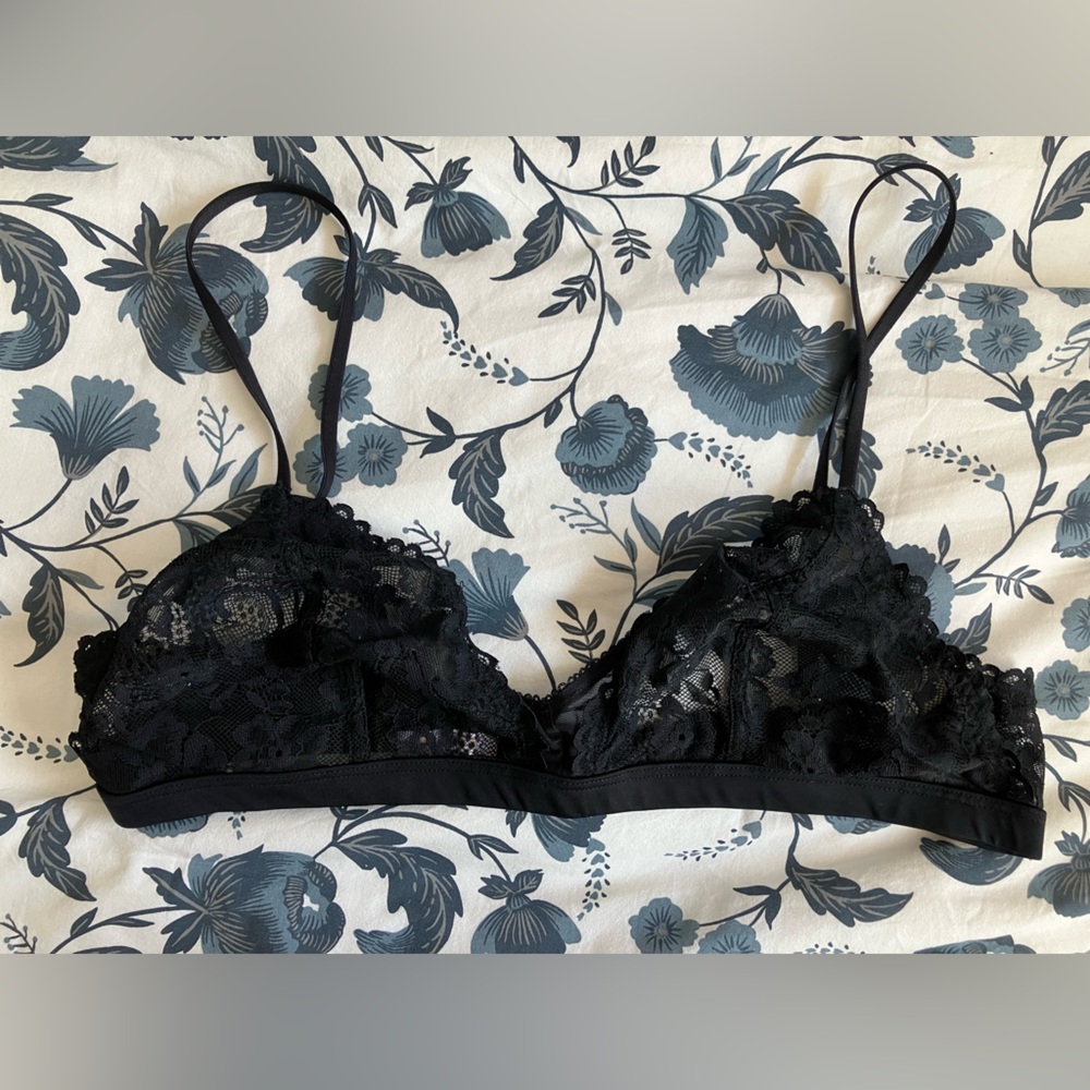 Savage X Fenty Floral Lace and Mesh Bralette in Black Caviar